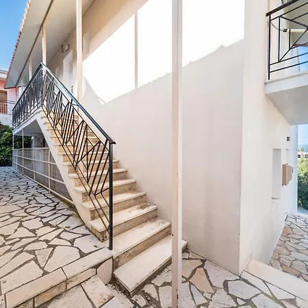 Roys Blu Guest house Kavos