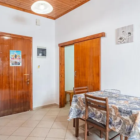 Guest house Roys Blu Kavos