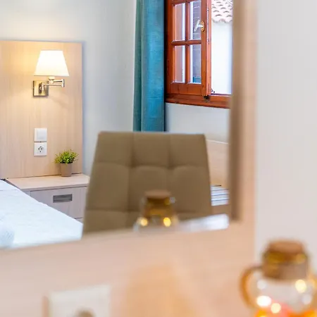 Roys Blu Guest house 3*