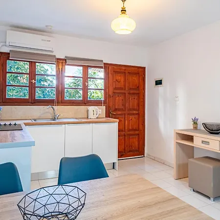 Guest house Roys Blu 3*