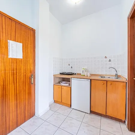 Roys Blu Guest house