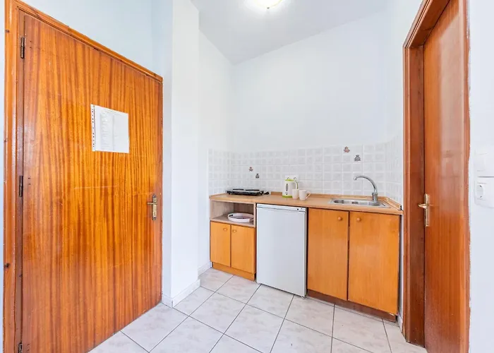 Roys Blu Πανσιόν